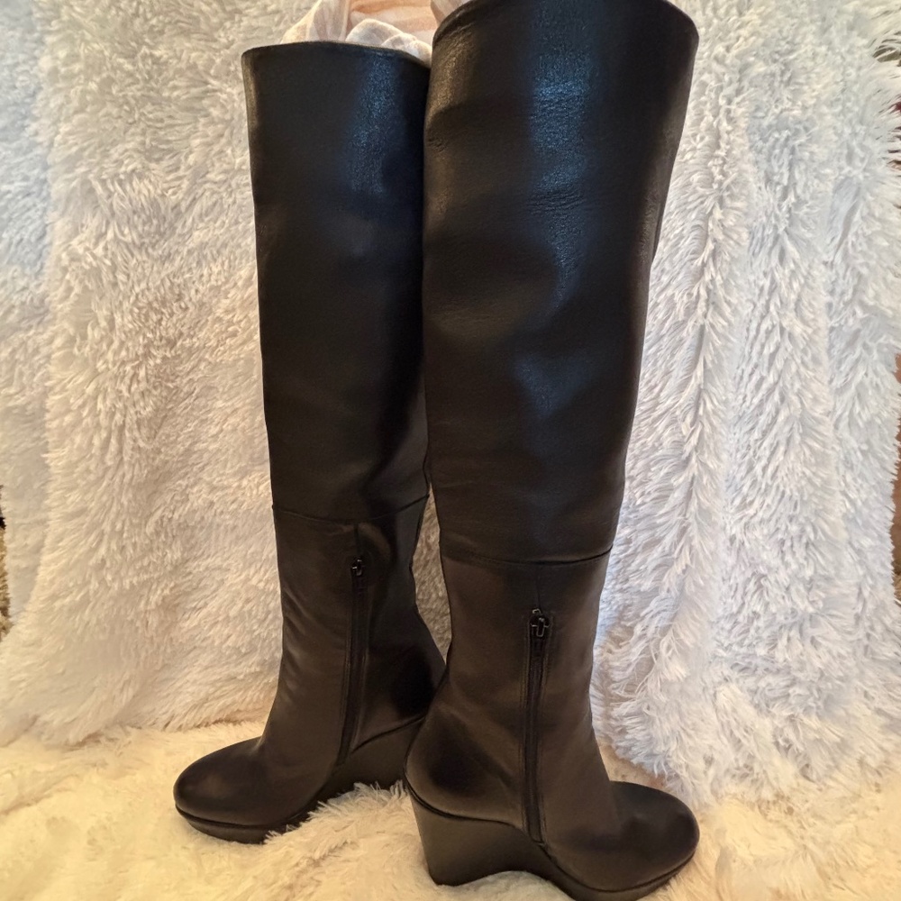 Perfect For Autumn- A Tall Order of Chic! - Picture 2 of 11